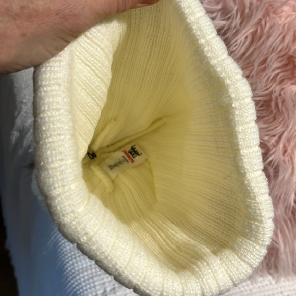 University of Alabama Beanie Off White Cream Winter Hat Acrylic Cap Womens - Picture 7 of 7